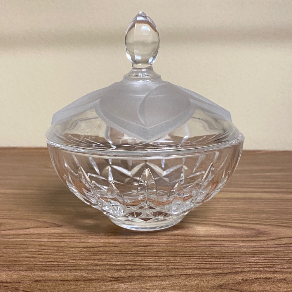 Elegant Crystal Candy Dish with Lid
